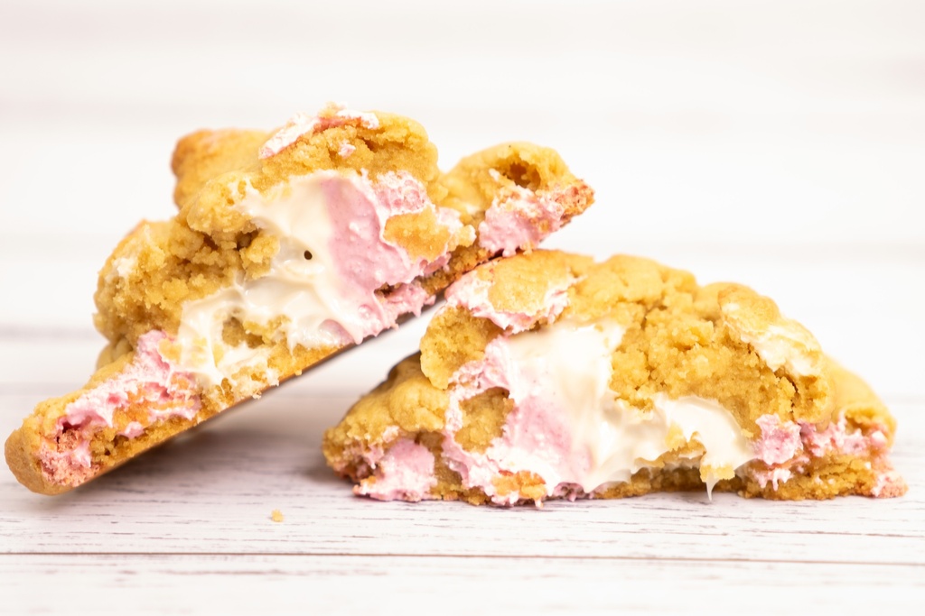 Raspberry White Chocolate Cookie